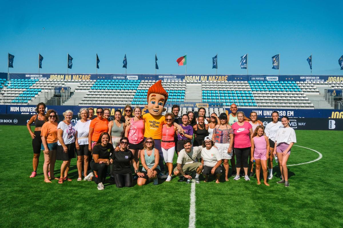 Fundação do Futebol junta comunidade da Nazaré em aula de zumba