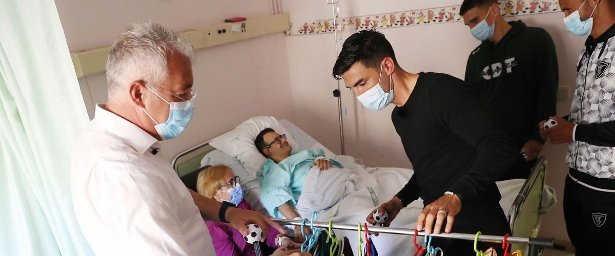 Esta Bata Tem Poderes no Hospital de São Teotónio