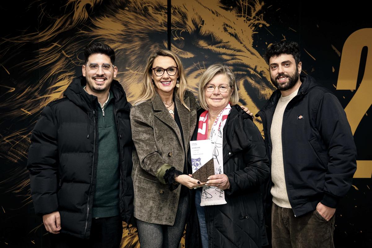 Outubro Rosa vale distinção ao L. Lourosa FC com o Prémio de Responsabilidade Social
