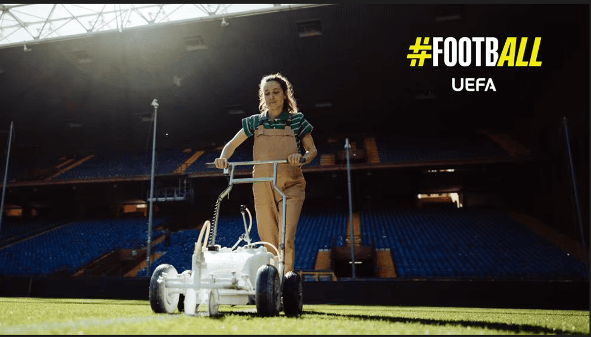 UEFA lança o programa FootbALL para promover inclusão e igualdade no futebol europeu